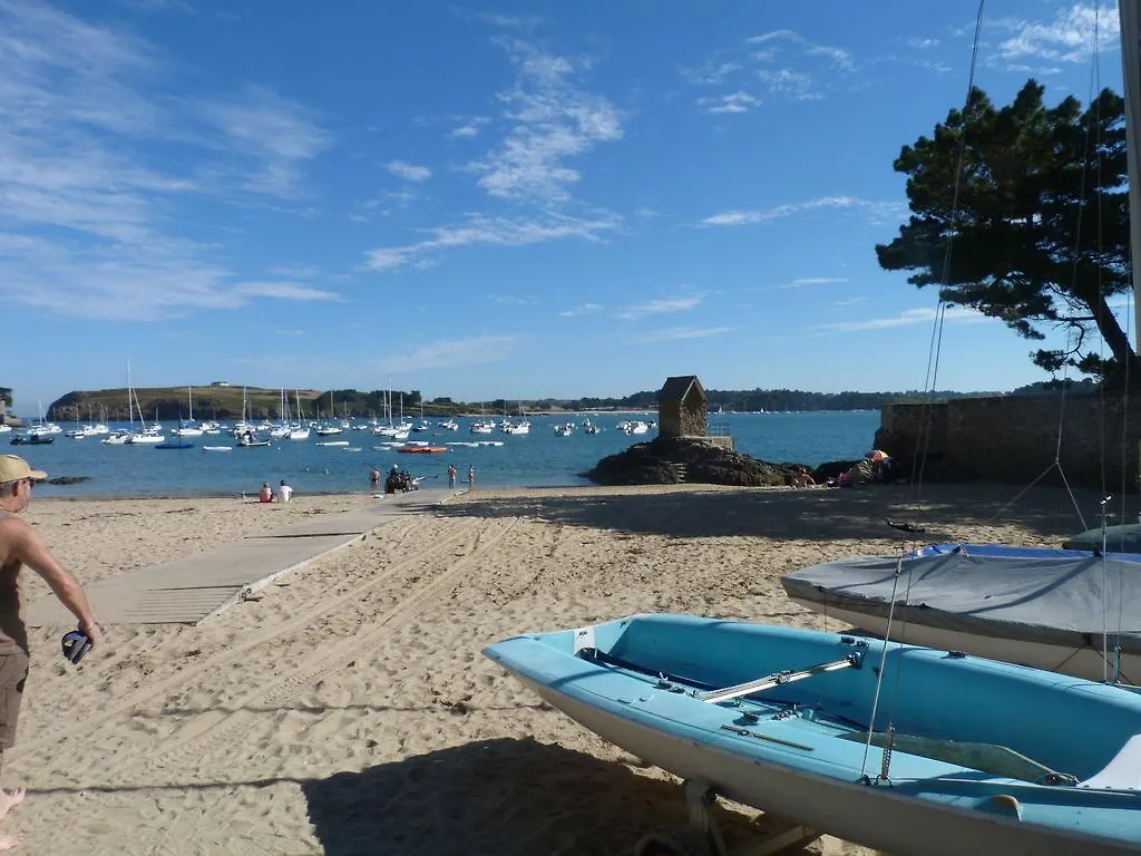 L'Escale - Residence Le Havre De Rotheneuf Saint-Malo 0*,  France